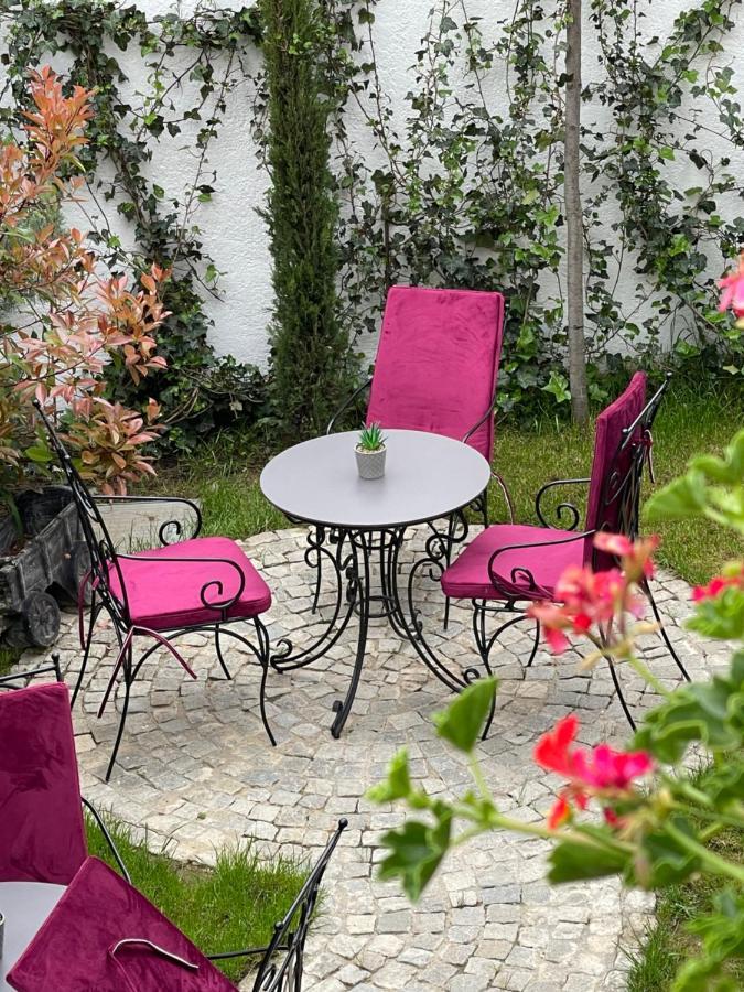 Etnomania Boutique Hotel Pristina Buitenkant foto